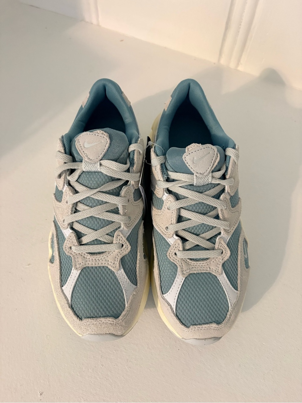 Nike Teal Mesh and Beige Suede Running Sneakers